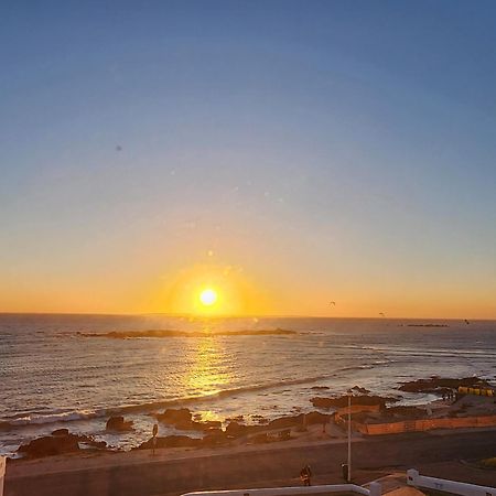 The Blue Peter Hotel Bloubergstrand Exterior photo