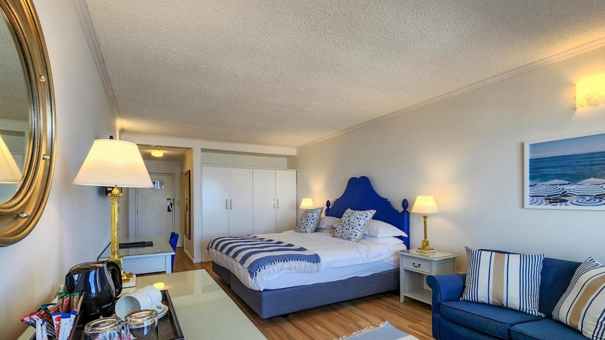 The Blue Peter Hotel Bloubergstrand Exterior photo