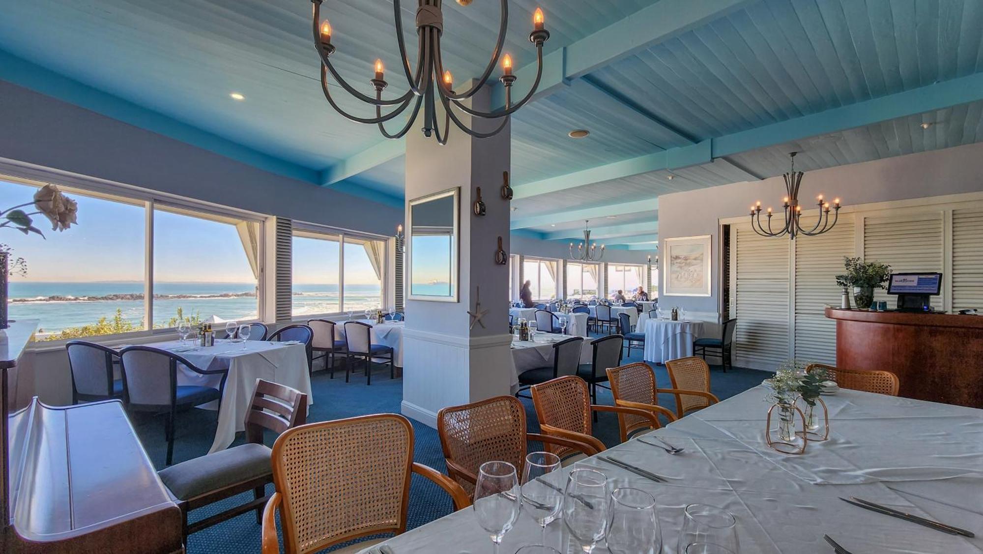 The Blue Peter Hotel Bloubergstrand Exterior photo