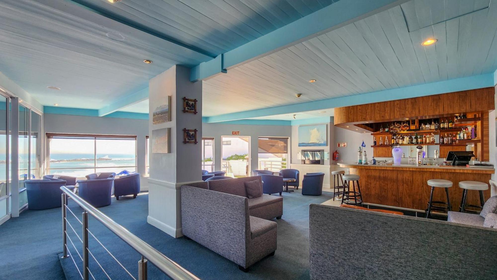 The Blue Peter Hotel Bloubergstrand Exterior photo